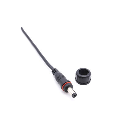 Черное течение кабельных соединителей 5A DC PVC классифицируя электрический водоустойчивый тип штепсельной вилки